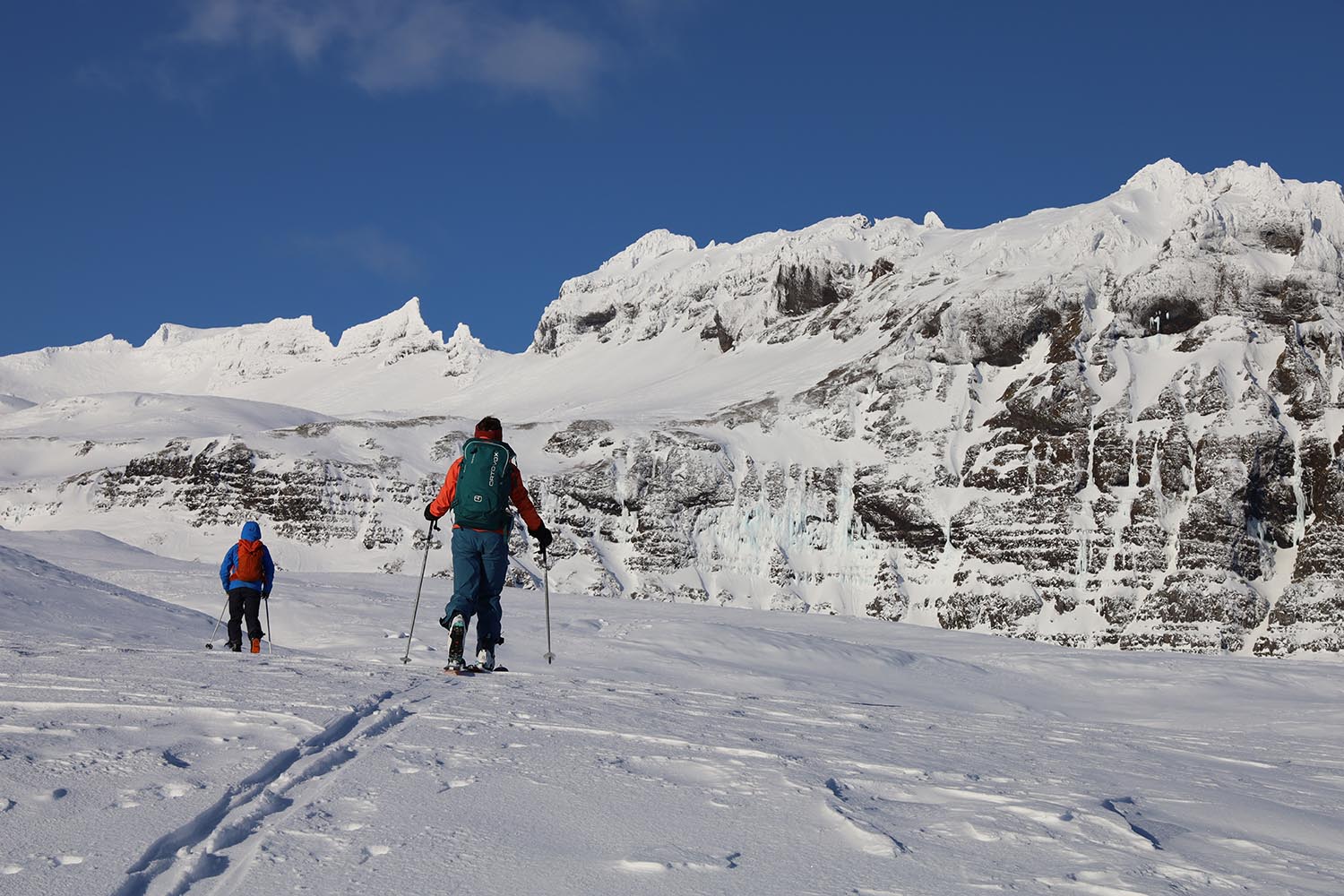 les beaux sommets au dessus de Grundarfjordur